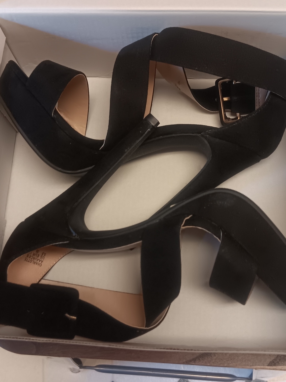 Dream Pairs Black Suede Crisscross Block Heel Sandals